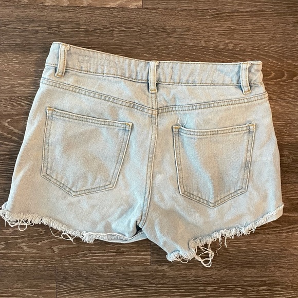 PacSun Distressed Mom Short - Size 23 - Picture 3 of 3